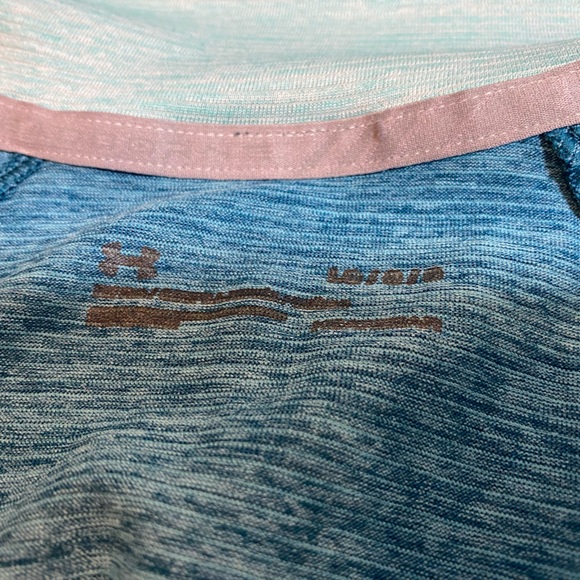 Under Armour Heathered 1/2 Zip Athletic Pullover - Picture 3 of 4